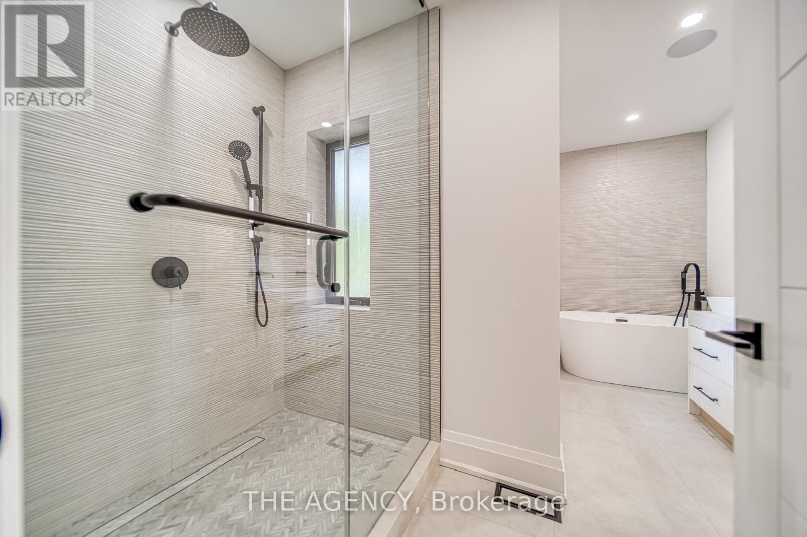 16 Duncannon Drive, Toronto (forest Hill South), Ontario