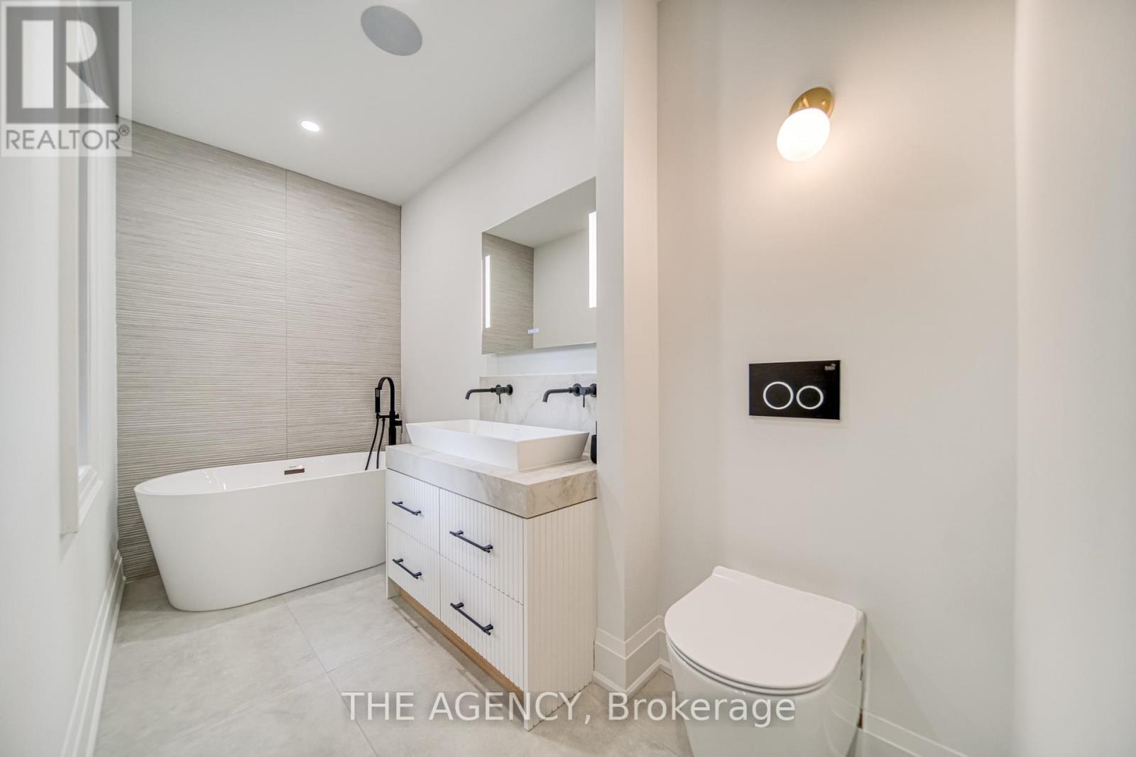 16 Duncannon Drive, Toronto (forest Hill South), Ontario