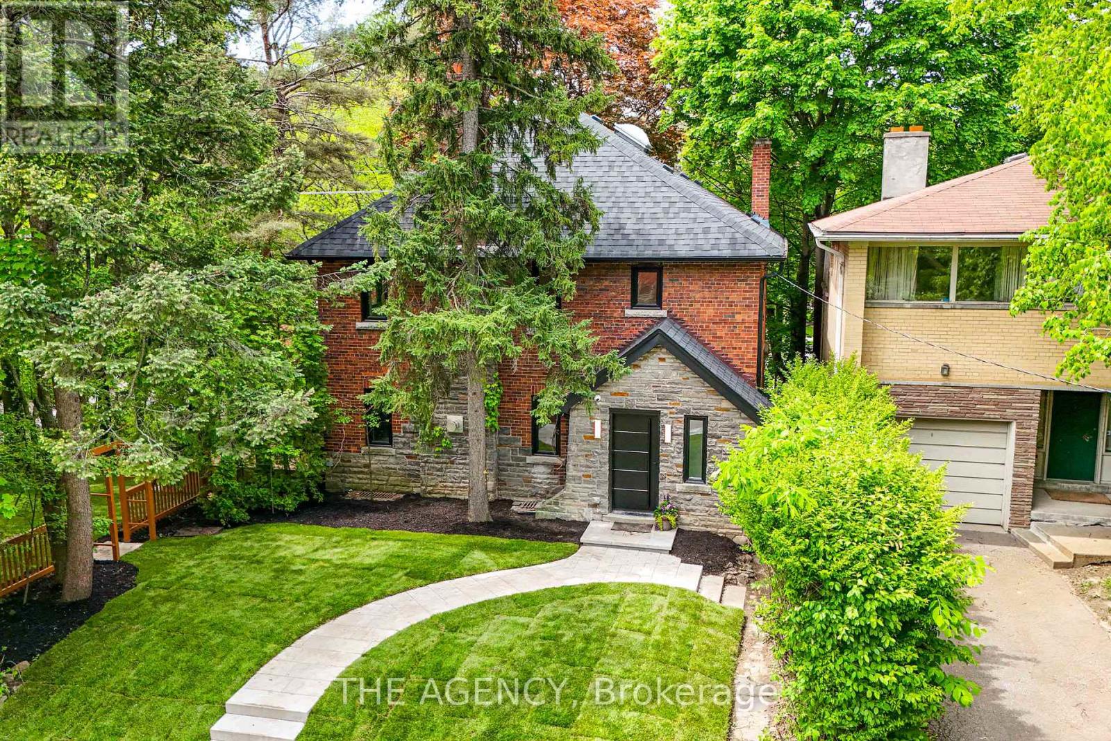 16 Duncannon Drive, Toronto (forest Hill South), Ontario