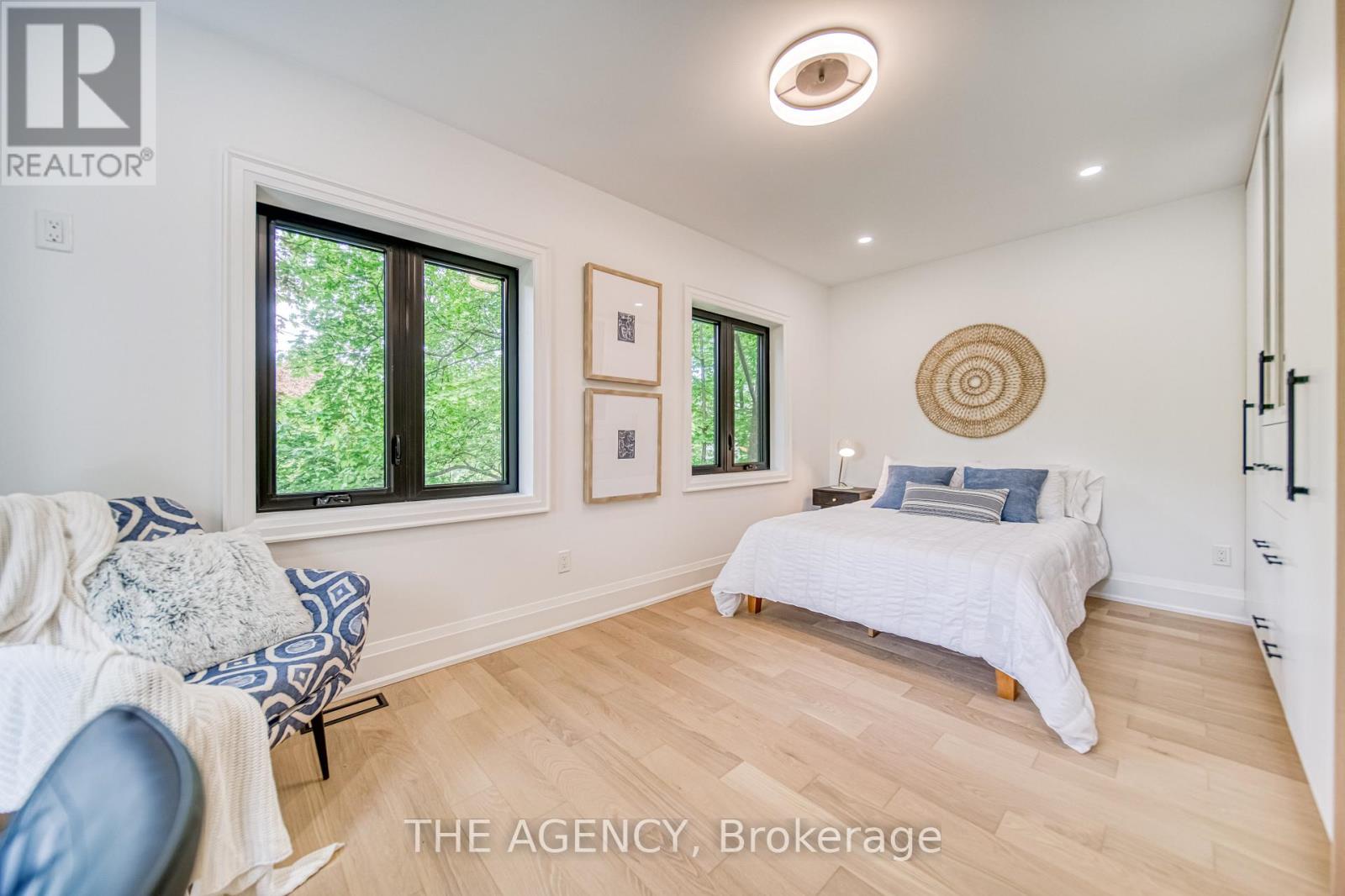 16 Duncannon Drive, Toronto (forest Hill South), Ontario