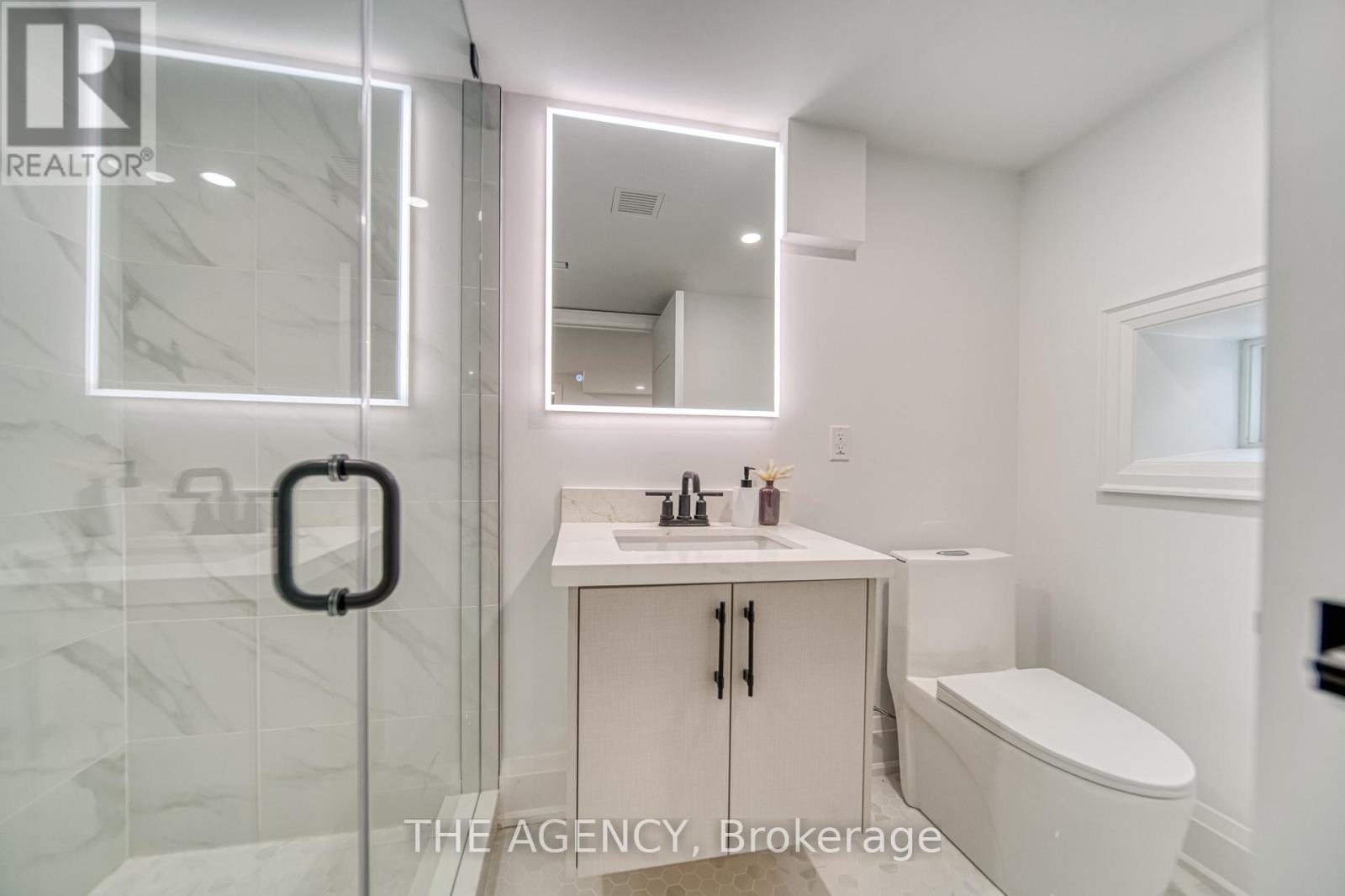 16 Duncannon Drive, Toronto (forest Hill South), Ontario