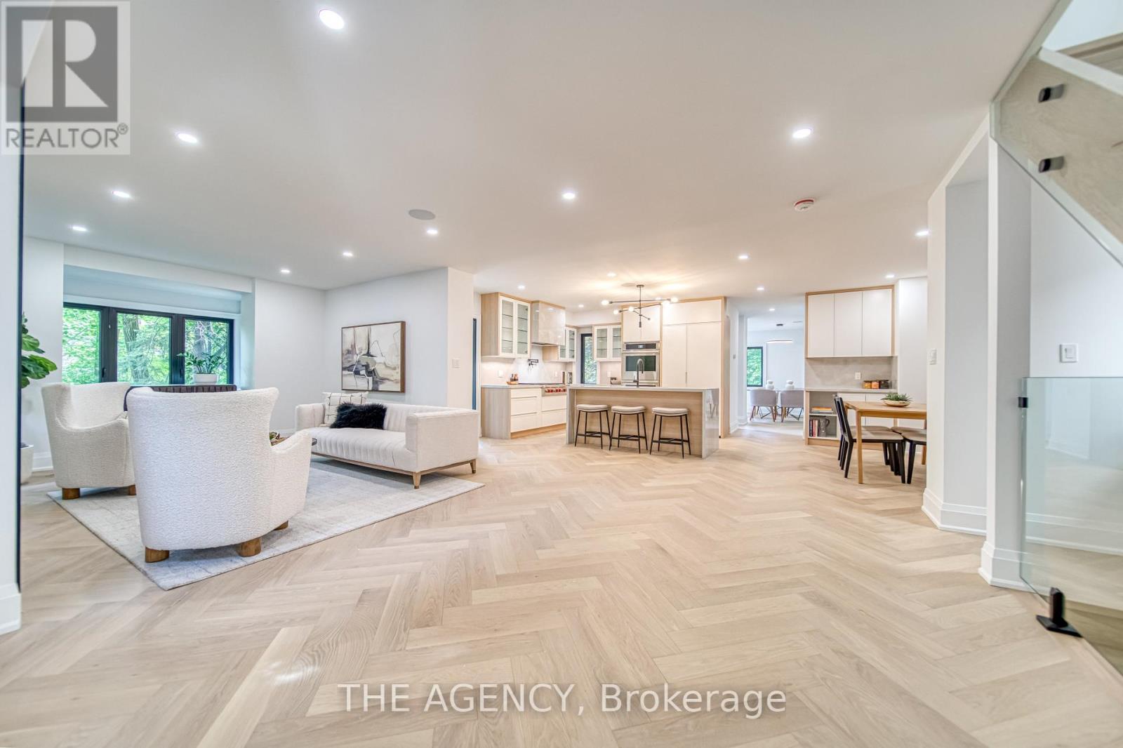 16 Duncannon Drive, Toronto (forest Hill South), Ontario