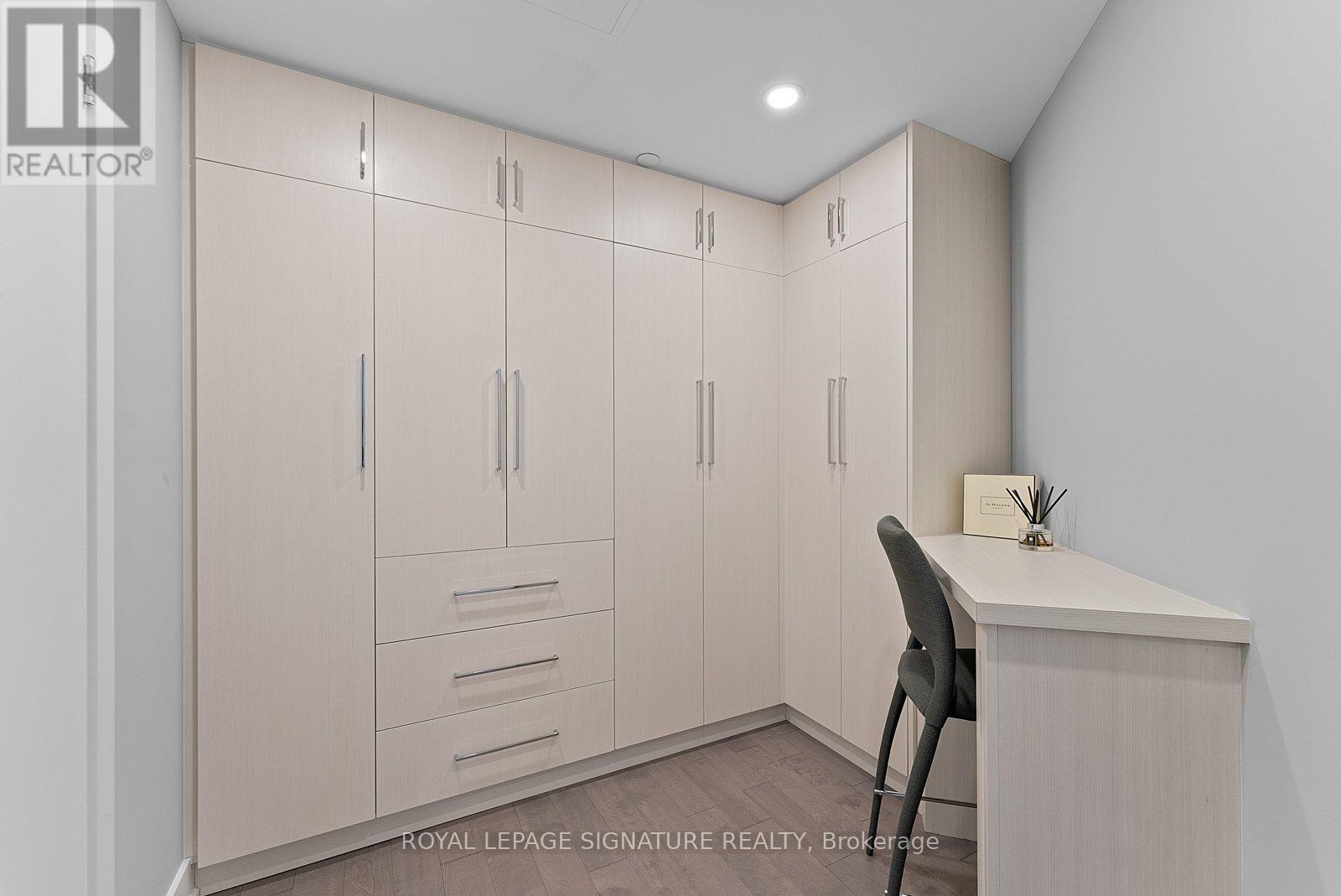 1114 - 99 The Donway W, Toronto (banbury-don Mills), Ontario