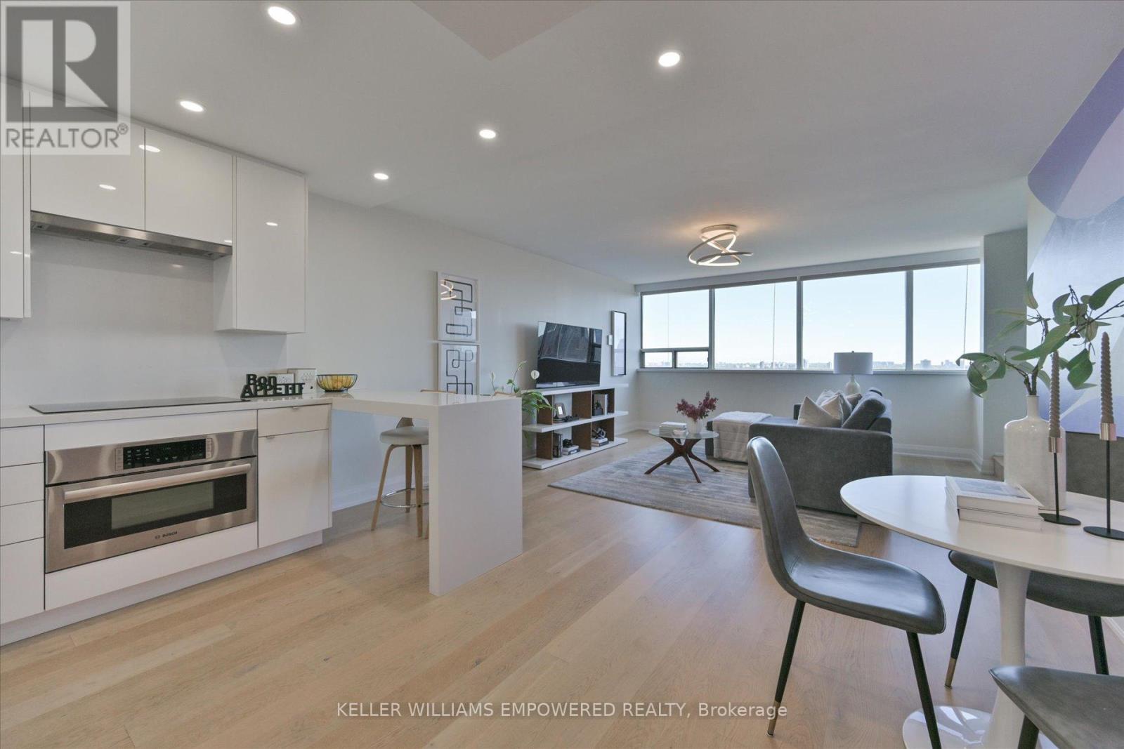 1612 - 914 Yonge Street, Toronto (annex), Ontario