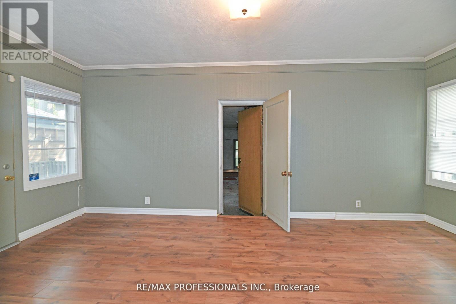 1161 Royal York Road, Toronto (edenbridge-humber Valley), Ontario