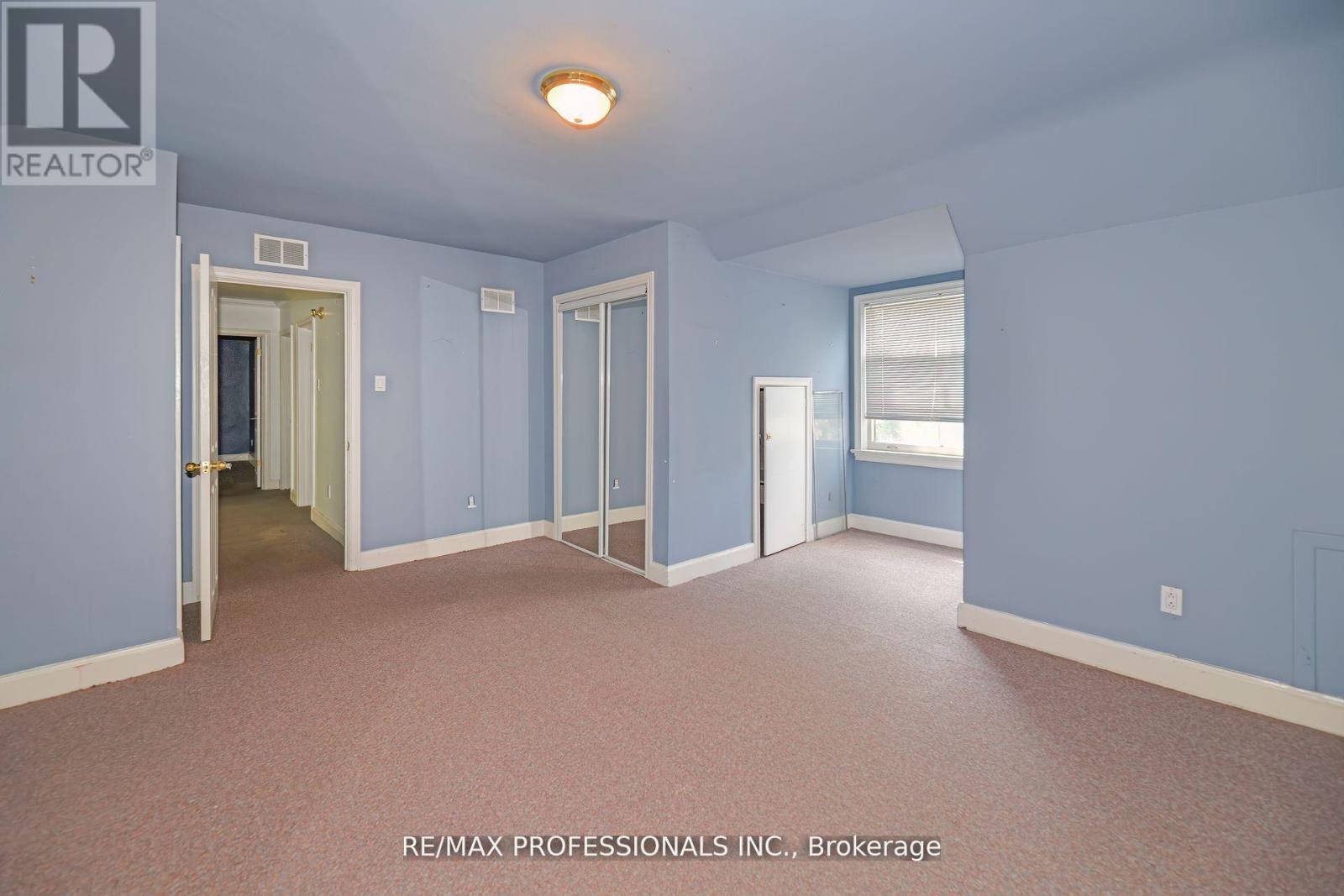 1161 Royal York Road, Toronto (edenbridge-humber Valley), Ontario