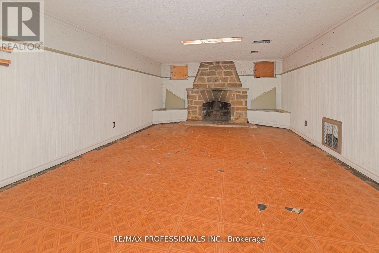 1161 Royal York Road, Toronto (edenbridge-humber Valley), Ontario