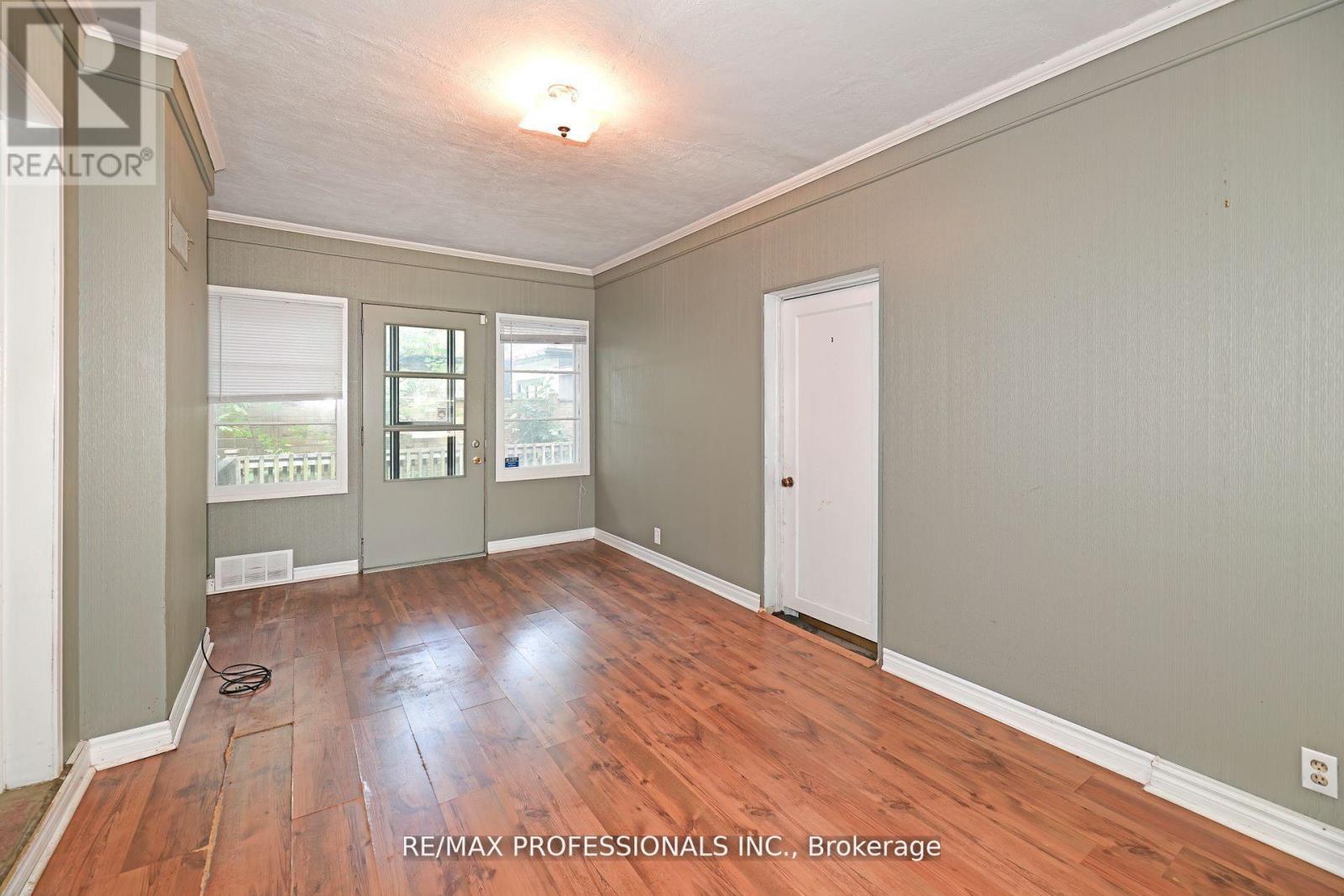 1161 Royal York Road, Toronto (edenbridge-humber Valley), Ontario