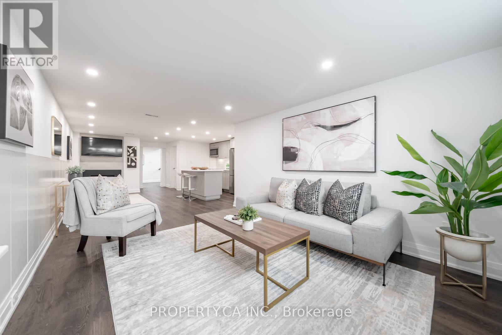 1533 Rometown Drive, Mississauga (lakeview), Ontario