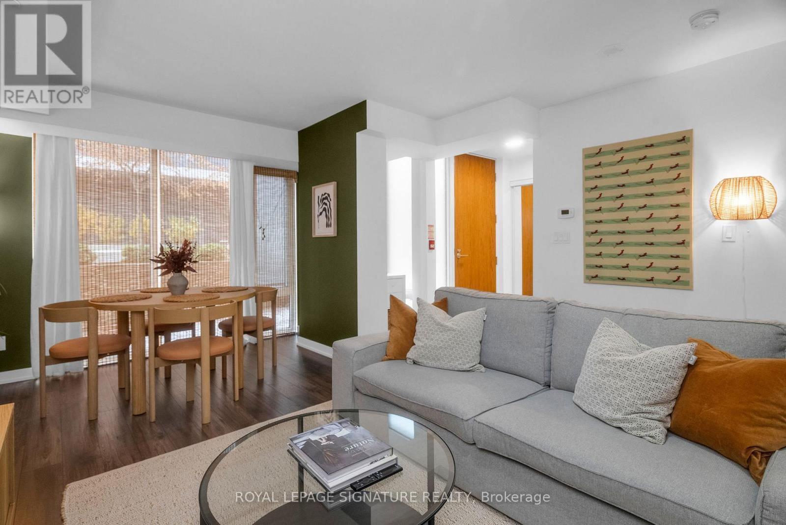 8 - 106 Varna Drive, Toronto (englemount-lawrence), Ontario