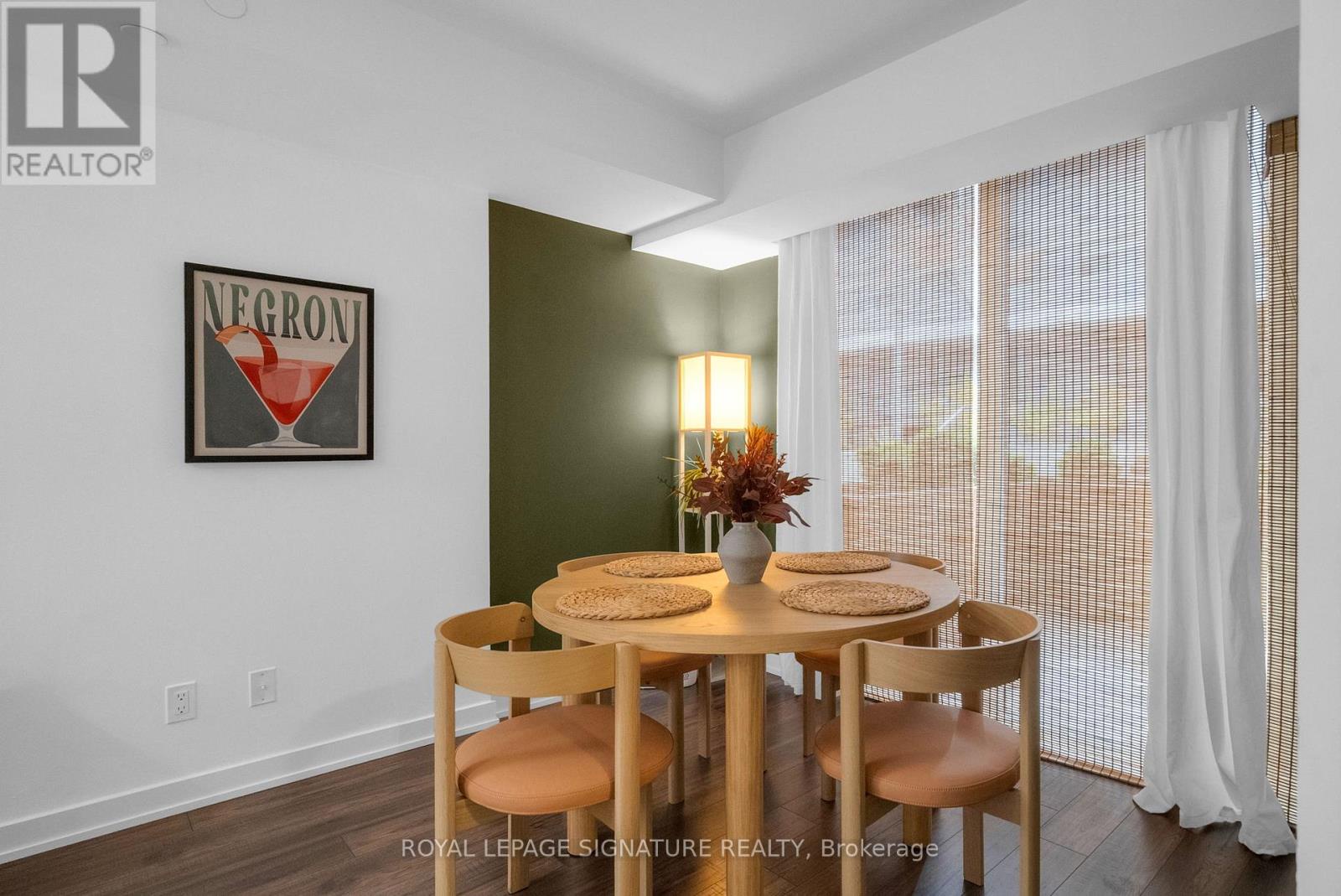 8 - 106 Varna Drive, Toronto (englemount-lawrence), Ontario