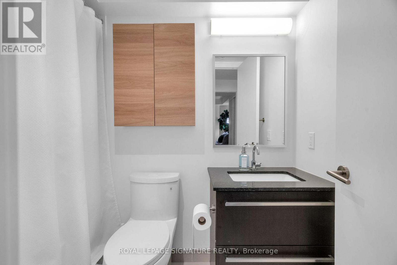 8 - 106 Varna Drive, Toronto (englemount-lawrence), Ontario