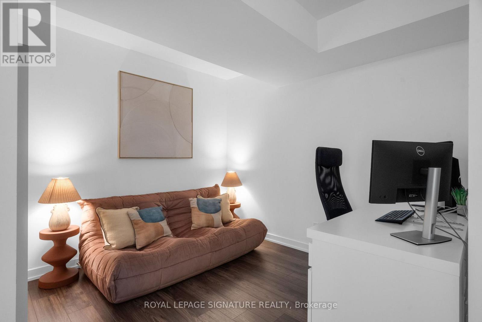 8 - 106 Varna Drive, Toronto (englemount-lawrence), Ontario