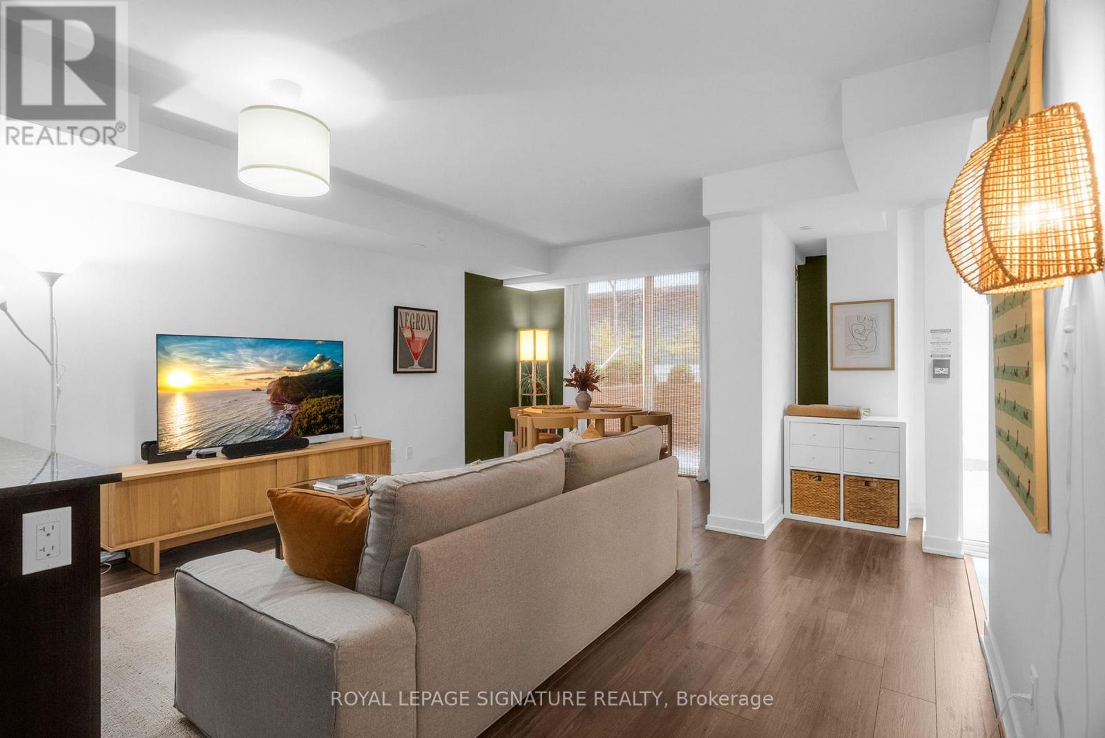 8 - 106 Varna Drive, Toronto (englemount-lawrence), Ontario