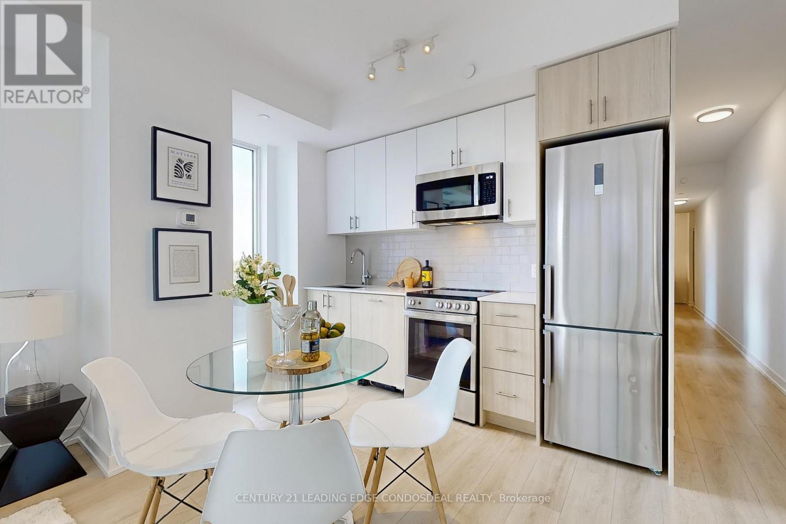 213 - 1195 The Queensway, Toronto (islington-city Centre West), Ontario