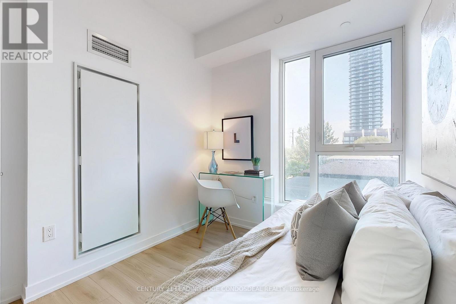 213 - 1195 The Queensway, Toronto (islington-city Centre West), Ontario