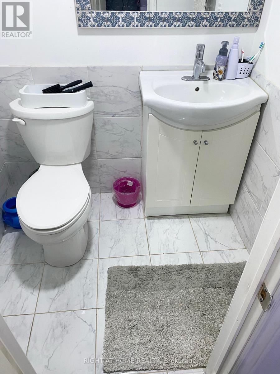 42 Yardley Avenue, Toronto (o'connor-parkview), Ontario