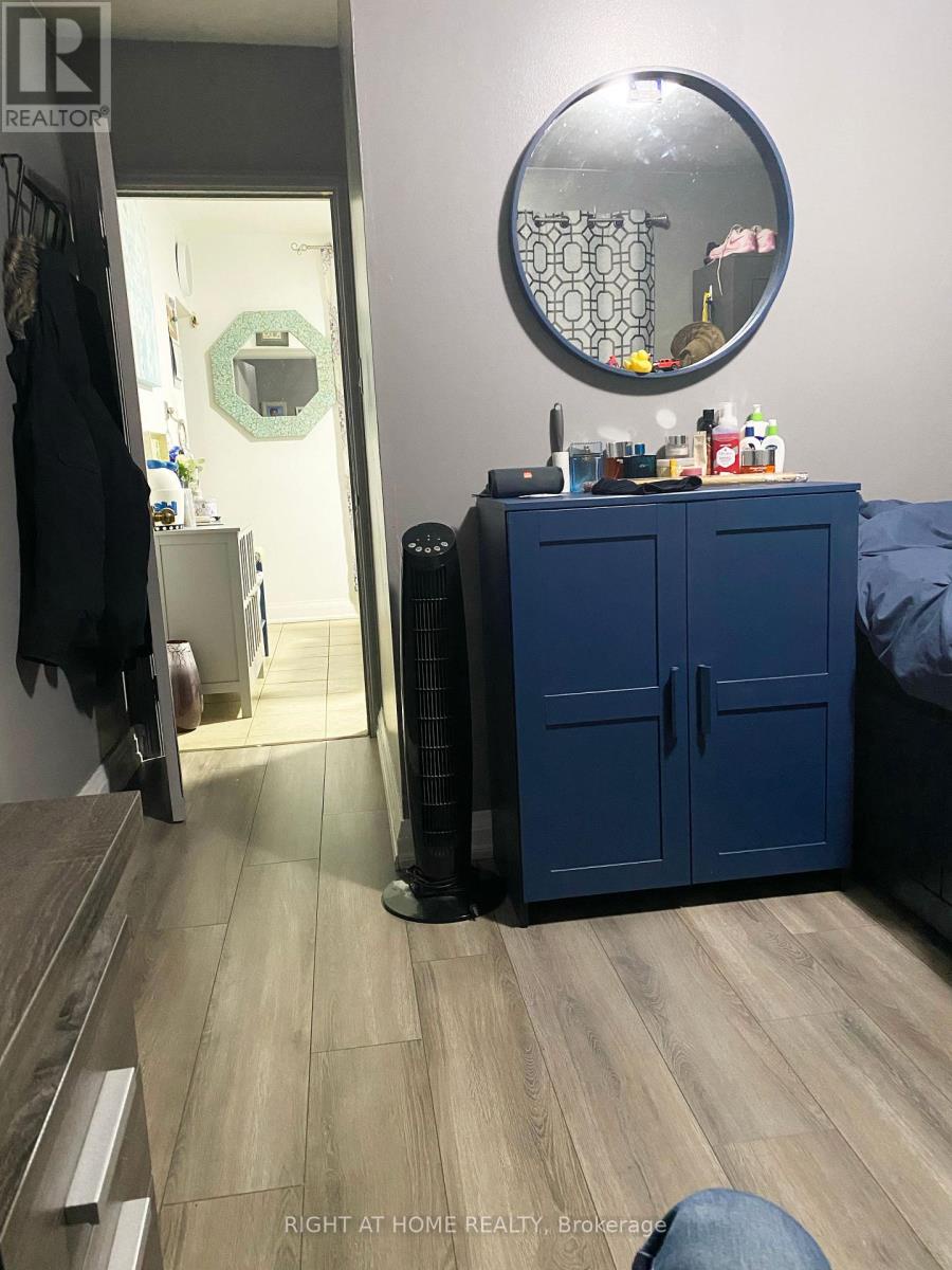 42 Yardley Avenue, Toronto (o'connor-parkview), Ontario