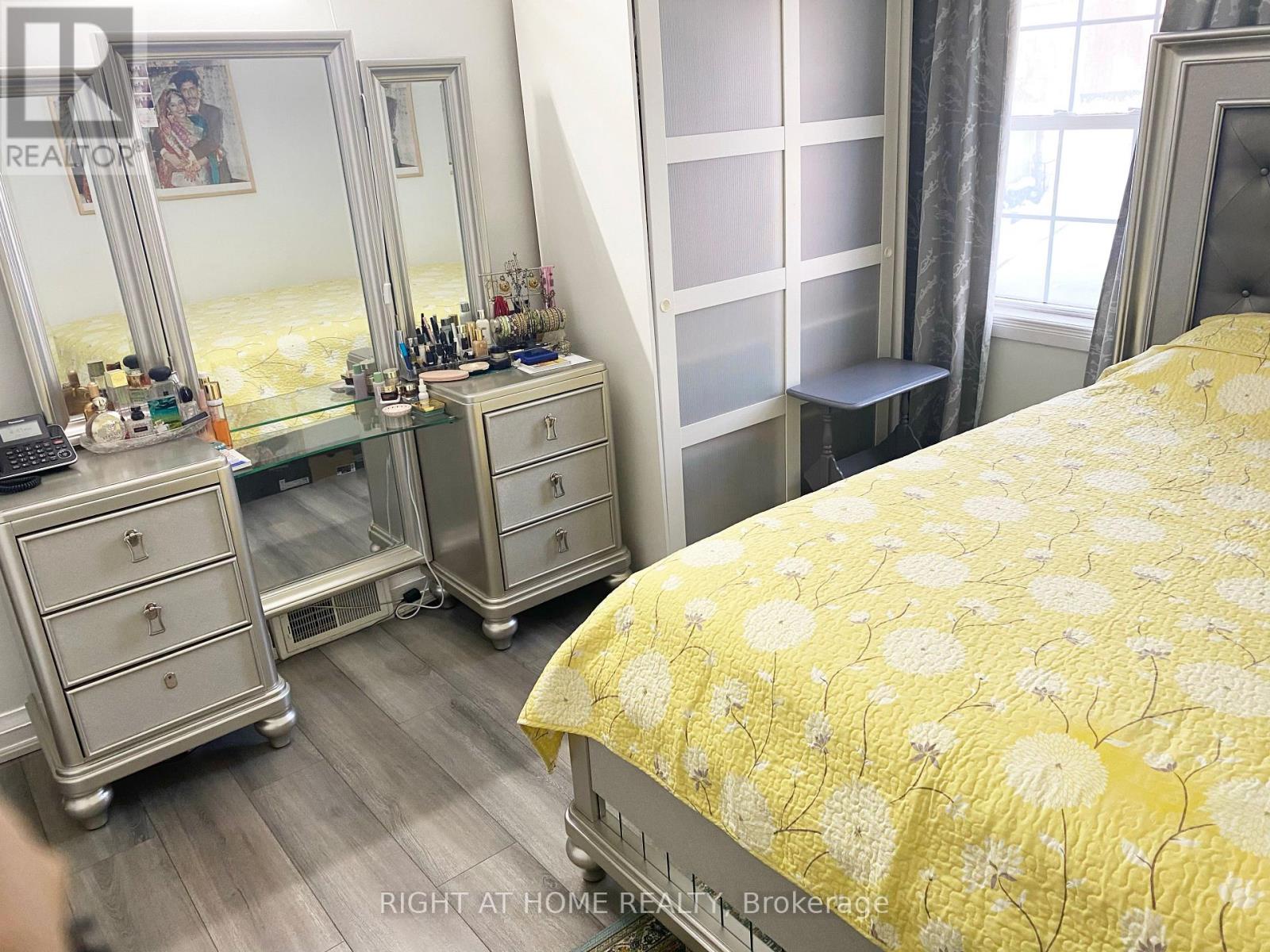 42 Yardley Avenue, Toronto (o'connor-parkview), Ontario