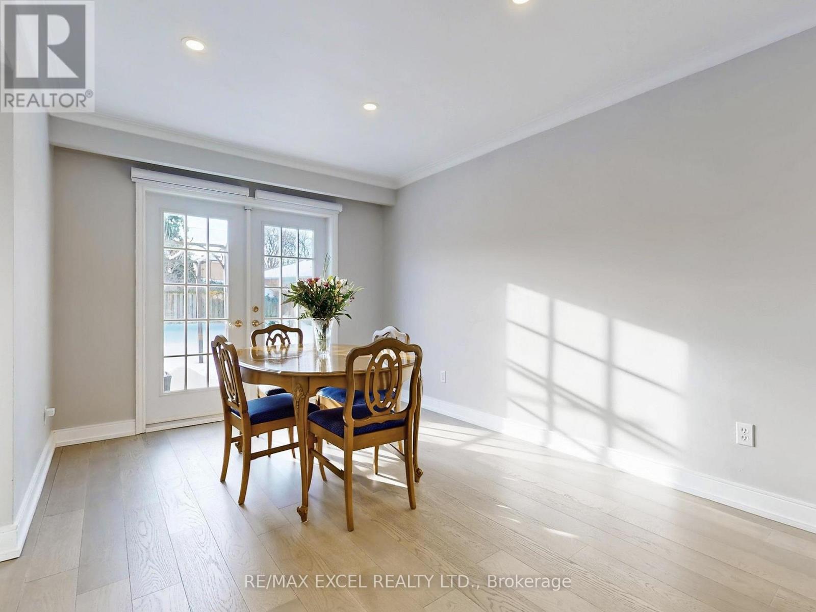 211 The Westway, Toronto (willowridge-martingrove-richview), Ontario