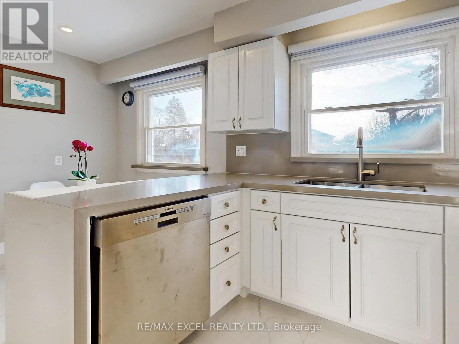 211 The Westway, Toronto (willowridge-martingrove-richview), Ontario