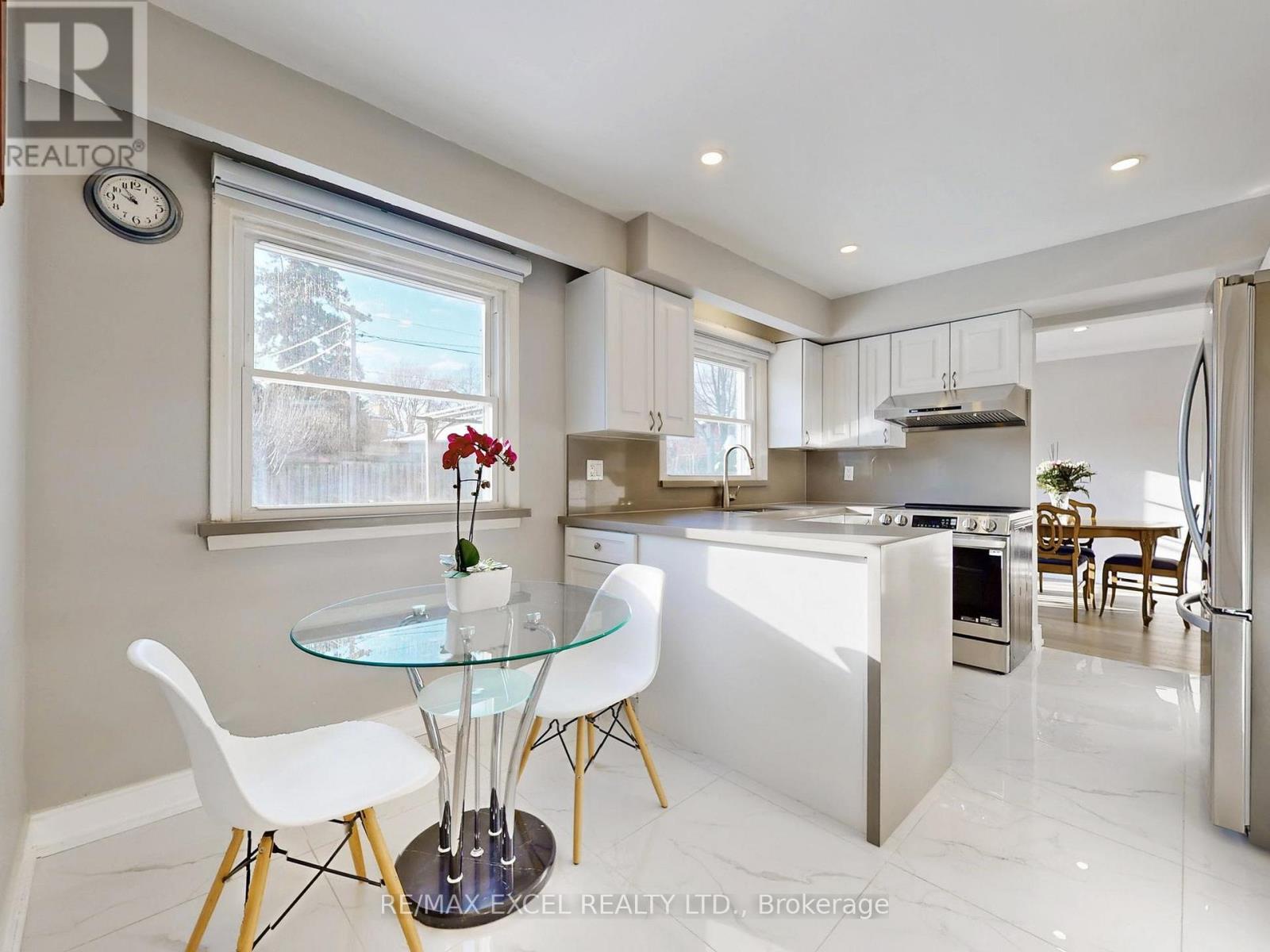 211 The Westway, Toronto (willowridge-martingrove-richview), Ontario