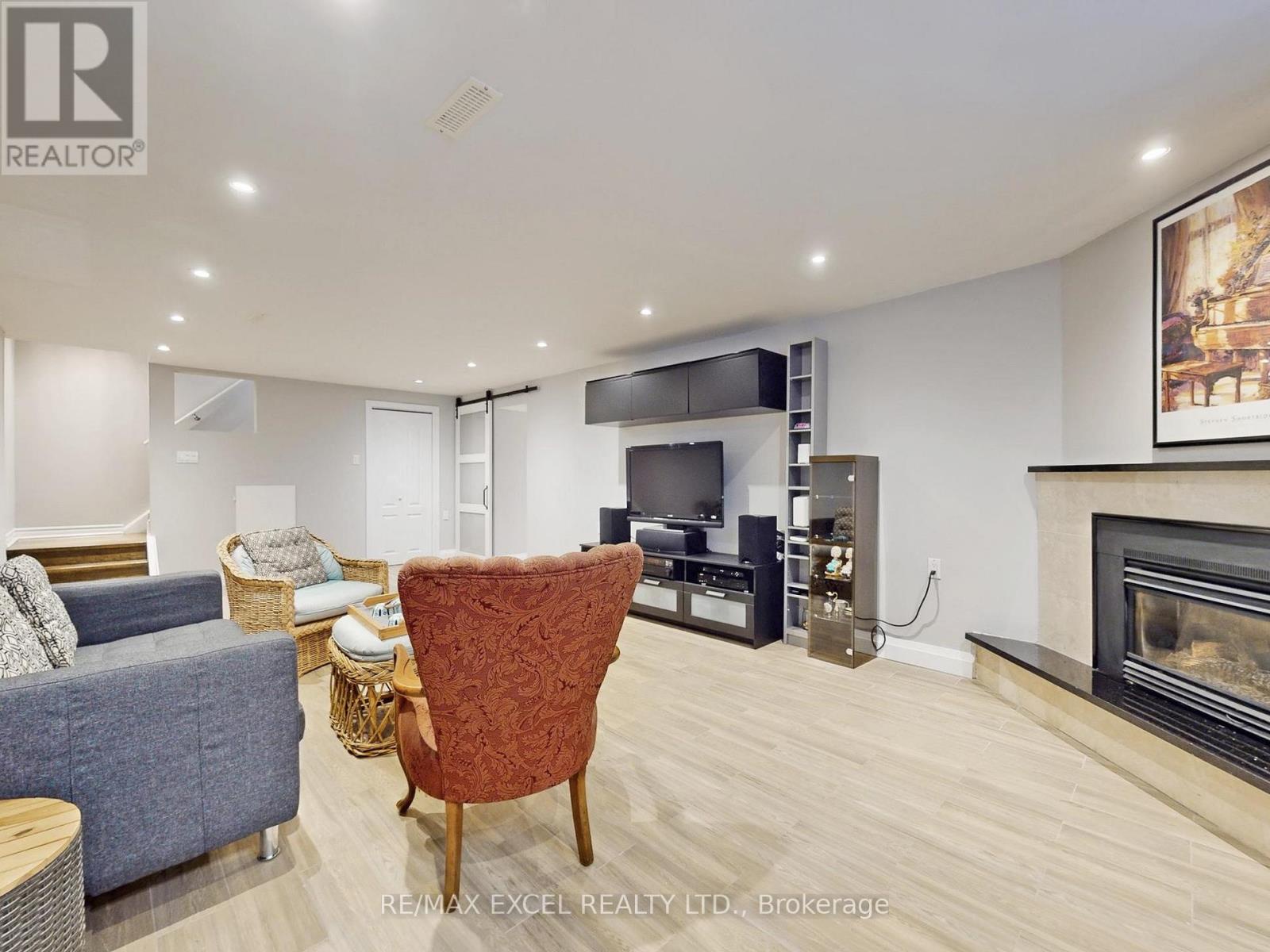 211 The Westway, Toronto (willowridge-martingrove-richview), Ontario