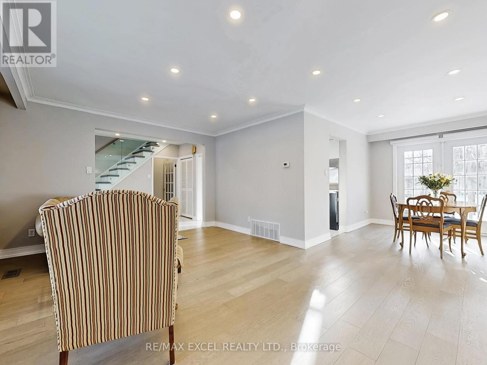 211 The Westway, Toronto (willowridge-martingrove-richview), Ontario