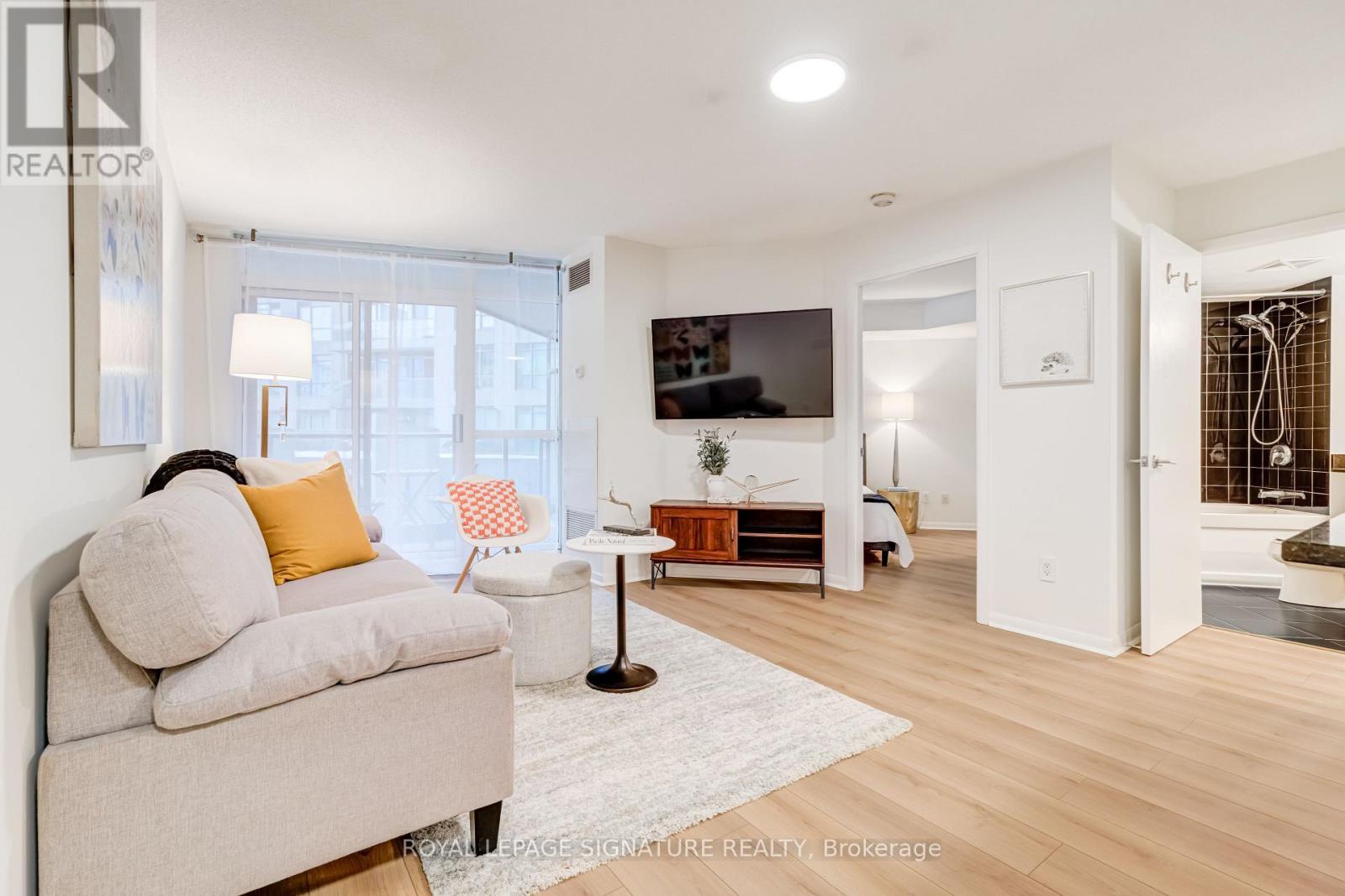 304 - 231 Fort York Boulevard, Toronto (niagara), Ontario