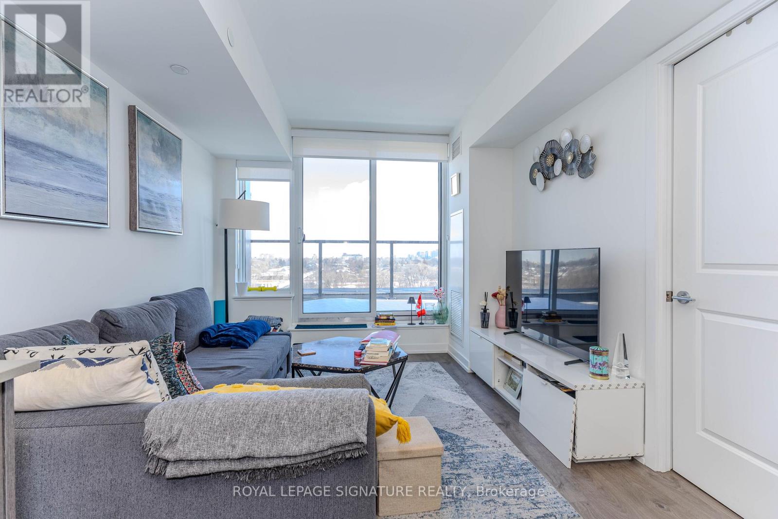 813 - 556 Marlee Avenue, Toronto (yorkdale-glen Park), Ontario