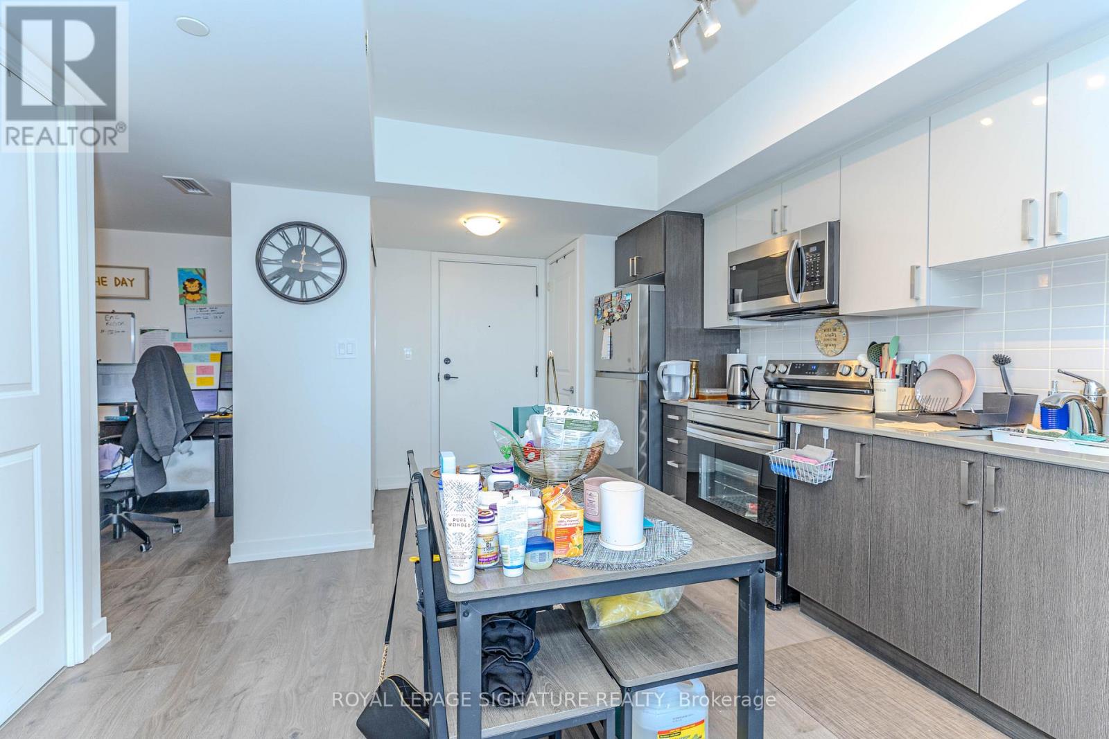 813 - 556 Marlee Avenue, Toronto (yorkdale-glen Park), Ontario