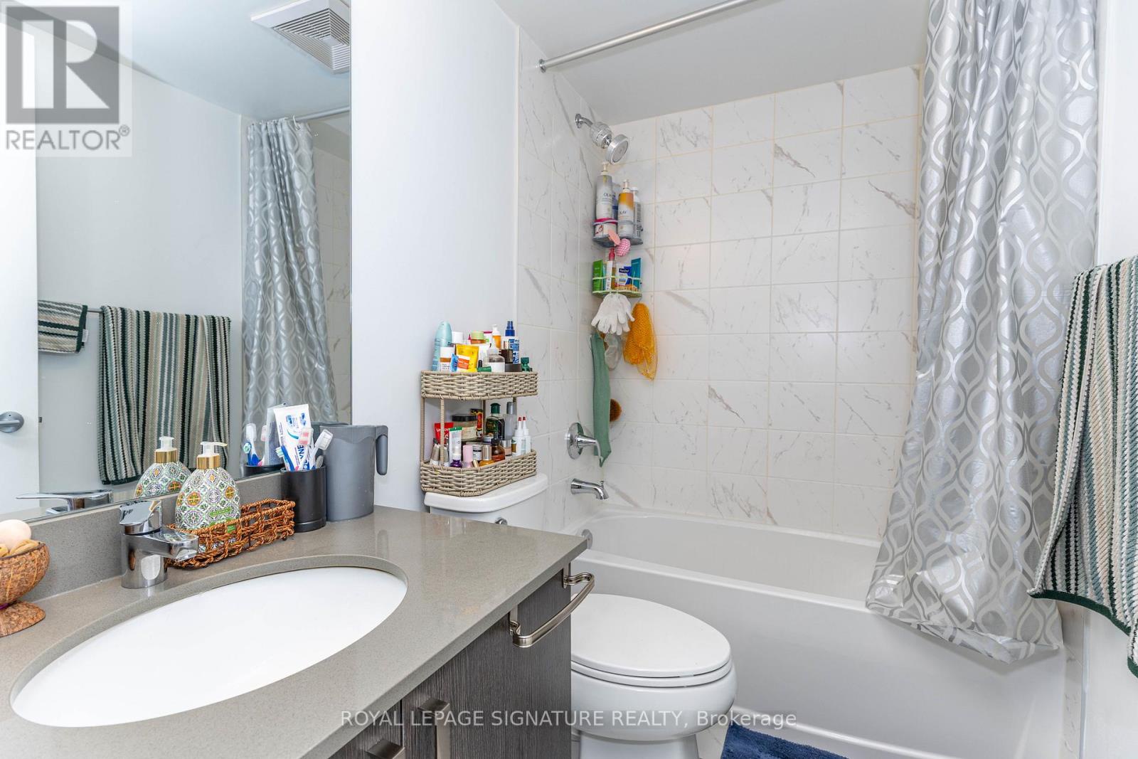 813 - 556 Marlee Avenue, Toronto (yorkdale-glen Park), Ontario