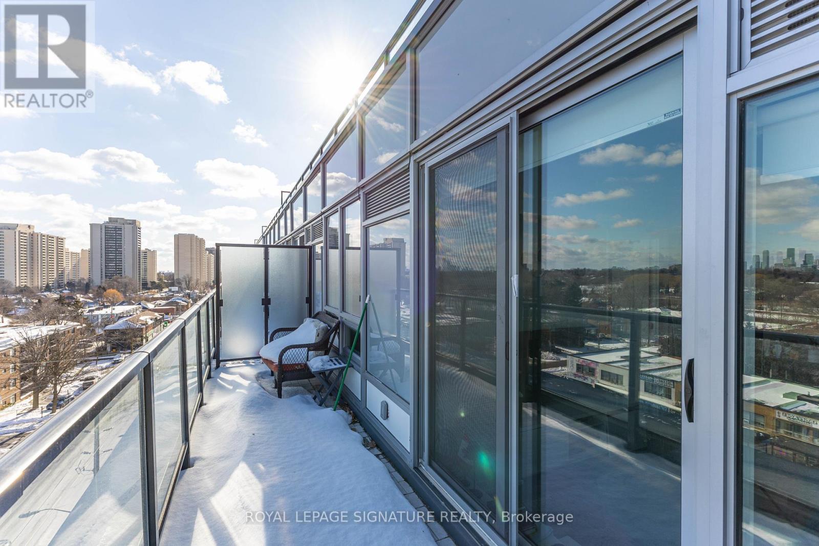 813 - 556 Marlee Avenue, Toronto (yorkdale-glen Park), Ontario