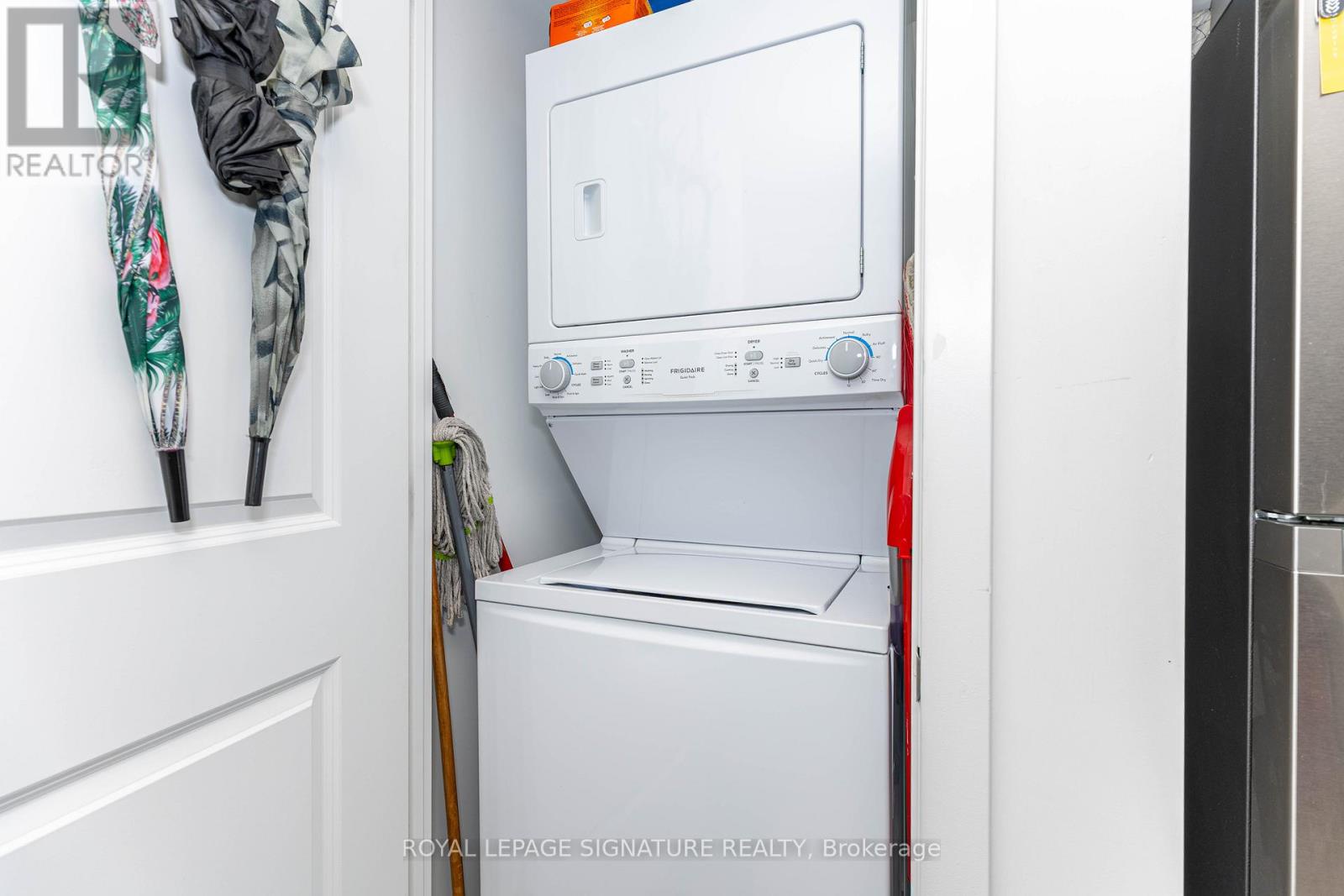 813 - 556 Marlee Avenue, Toronto (yorkdale-glen Park), Ontario