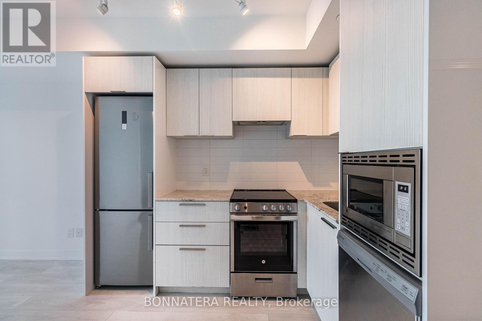 2113 - 501 Yonge Street, Toronto (church-yonge Corridor), Ontario