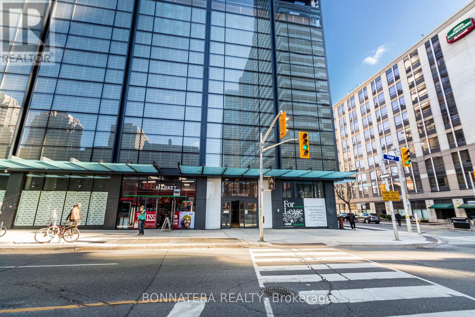 2113 - 501 Yonge Street, Toronto (church-yonge Corridor), Ontario