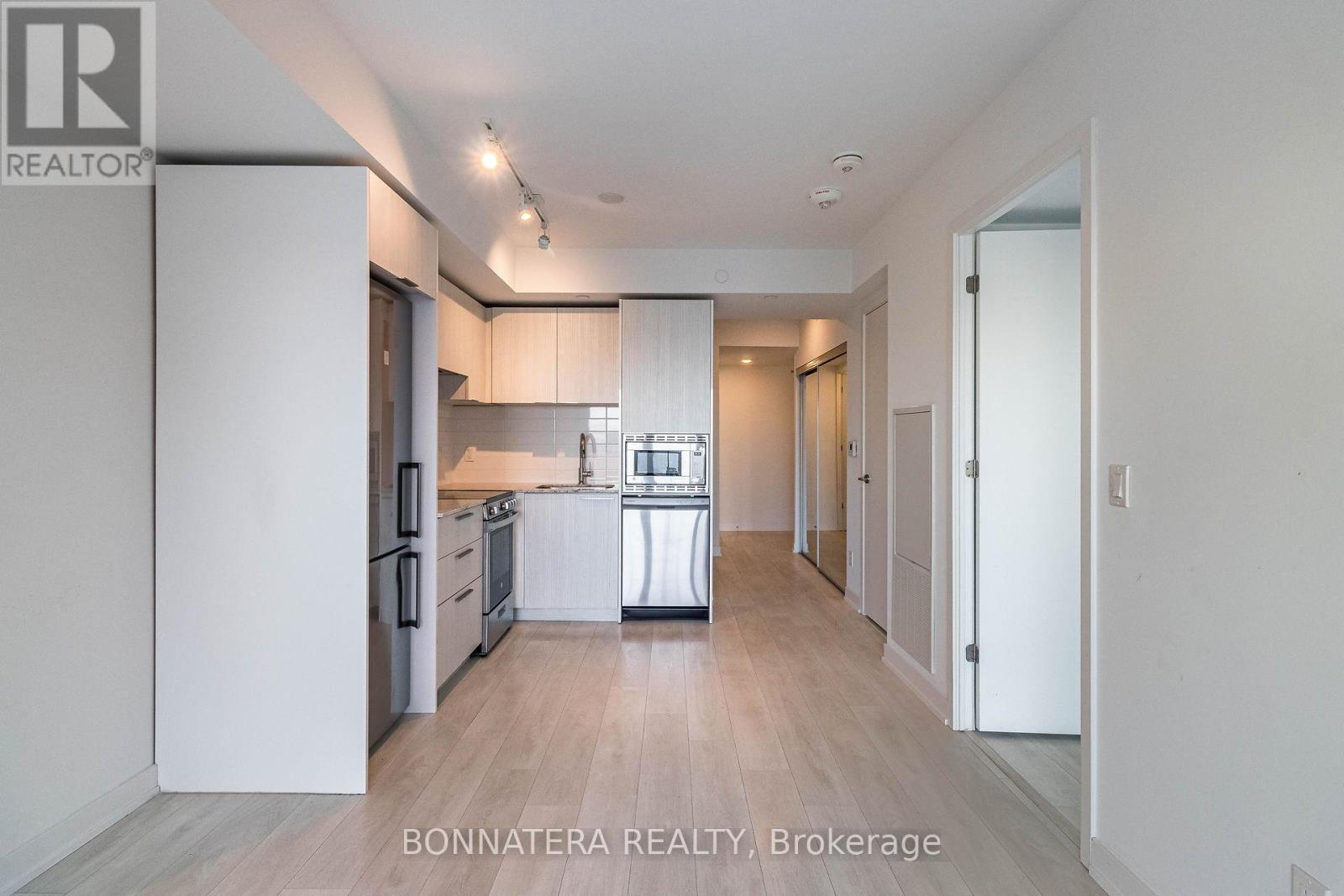 2113 - 501 Yonge Street, Toronto (church-yonge Corridor), Ontario