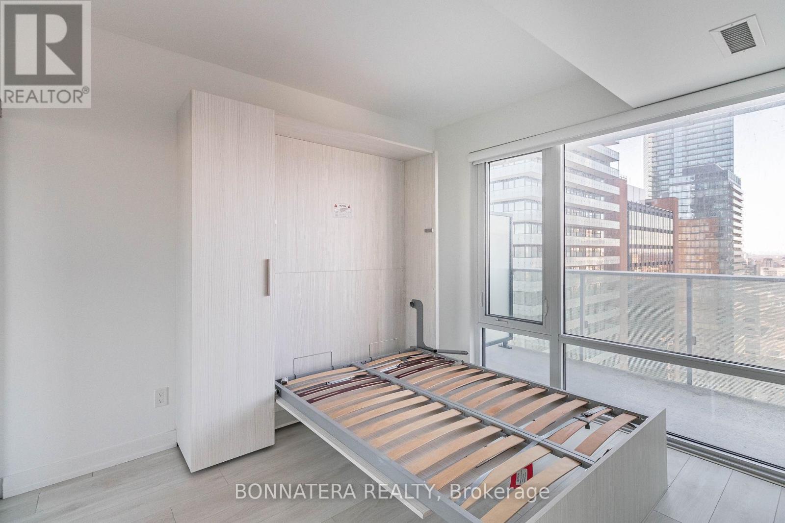 2113 - 501 Yonge Street, Toronto (church-yonge Corridor), Ontario