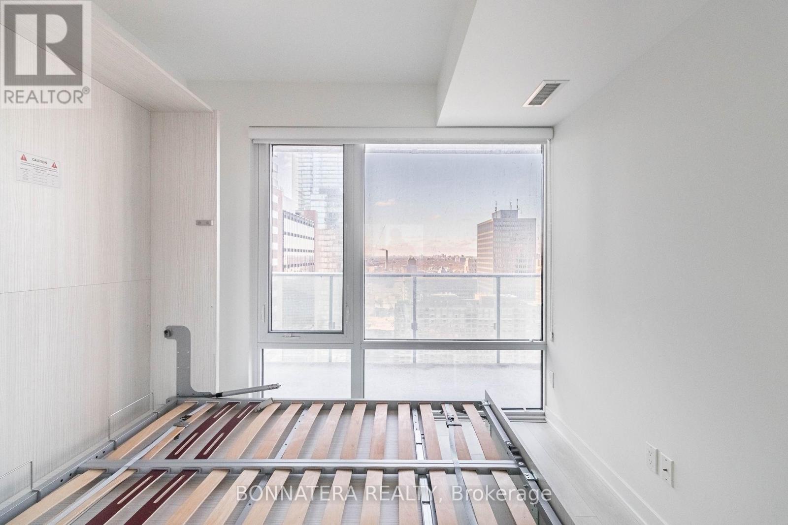 2113 - 501 Yonge Street, Toronto (church-yonge Corridor), Ontario