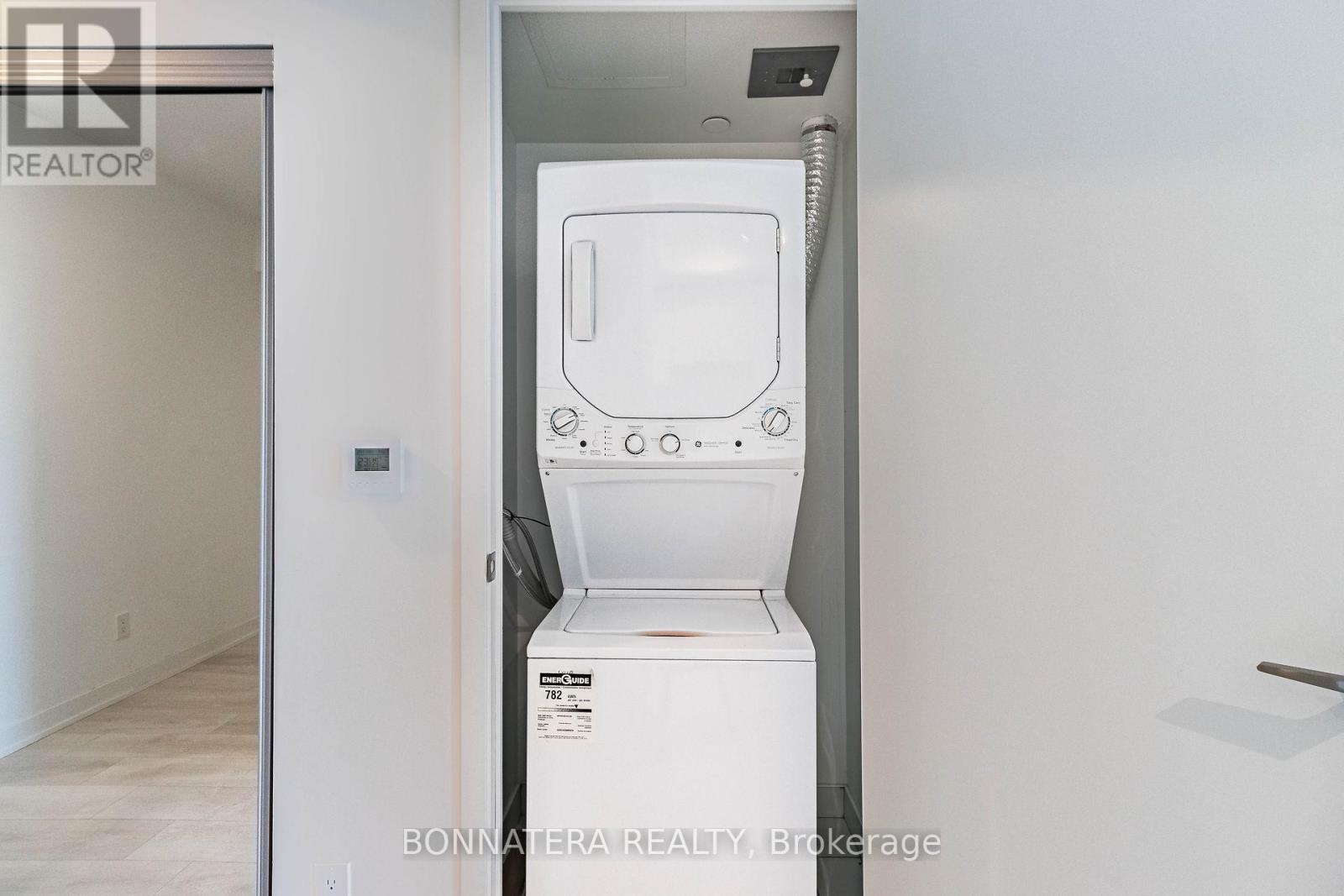 2113 - 501 Yonge Street, Toronto (church-yonge Corridor), Ontario