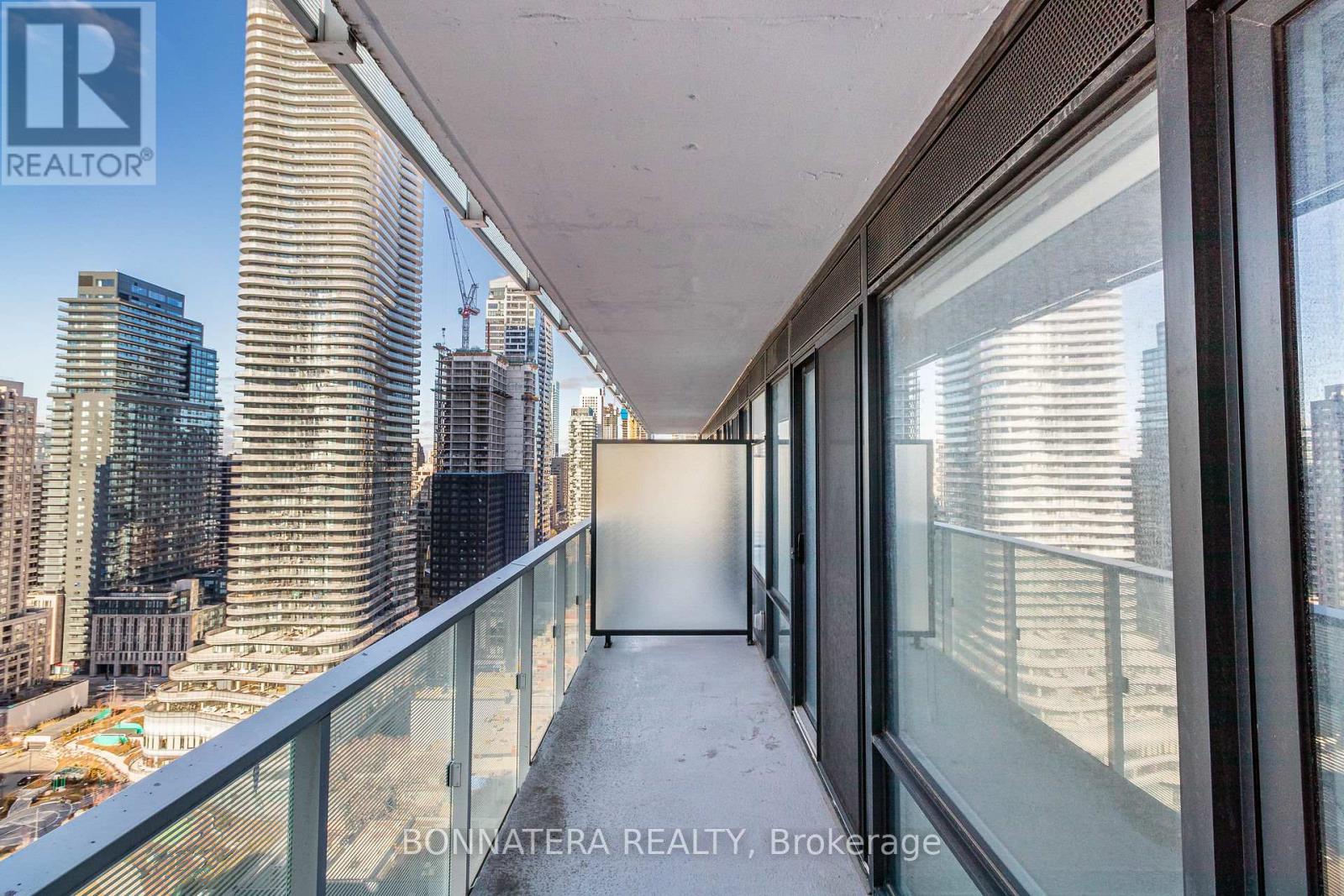 2113 - 501 Yonge Street, Toronto (church-yonge Corridor), Ontario