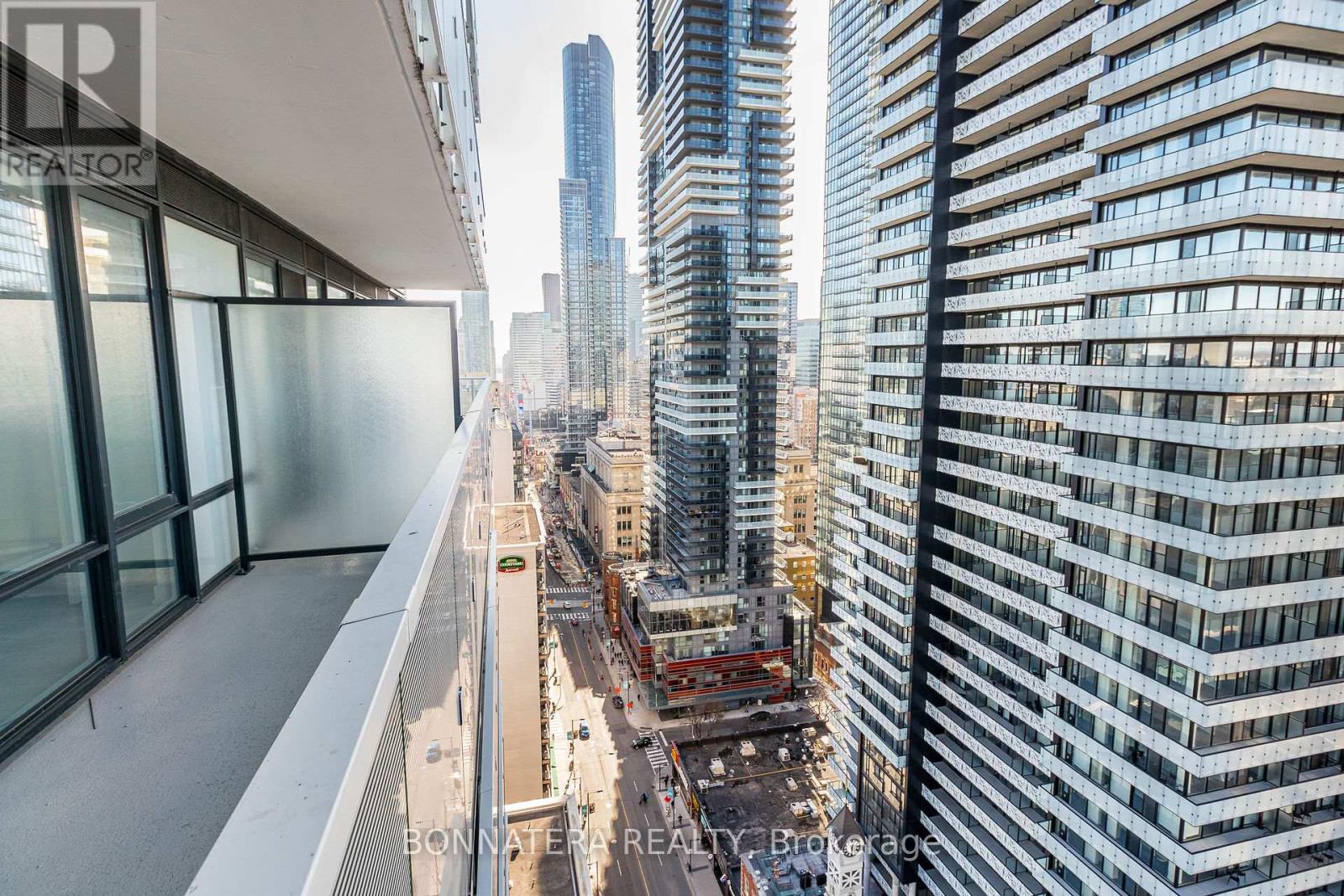 2113 - 501 Yonge Street, Toronto (church-yonge Corridor), Ontario