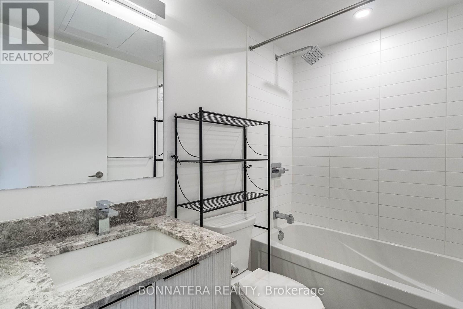 2113 - 501 Yonge Street, Toronto (church-yonge Corridor), Ontario