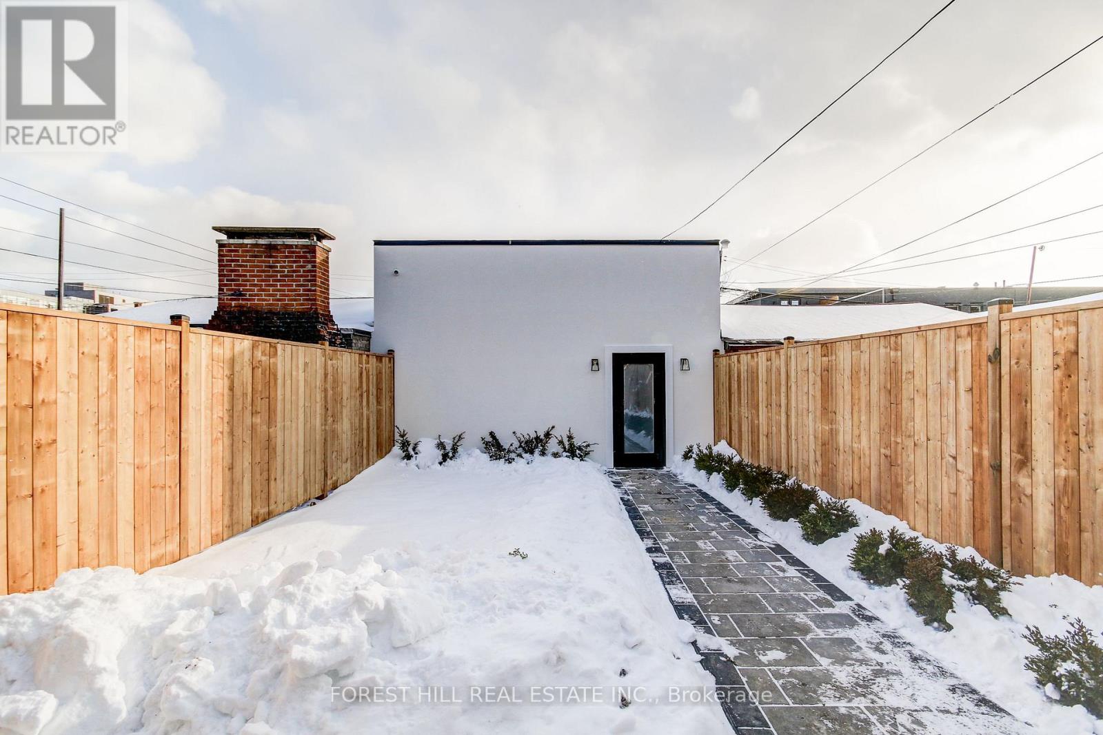 21 Foxley Street, Toronto (trinity-bellwoods), Ontario