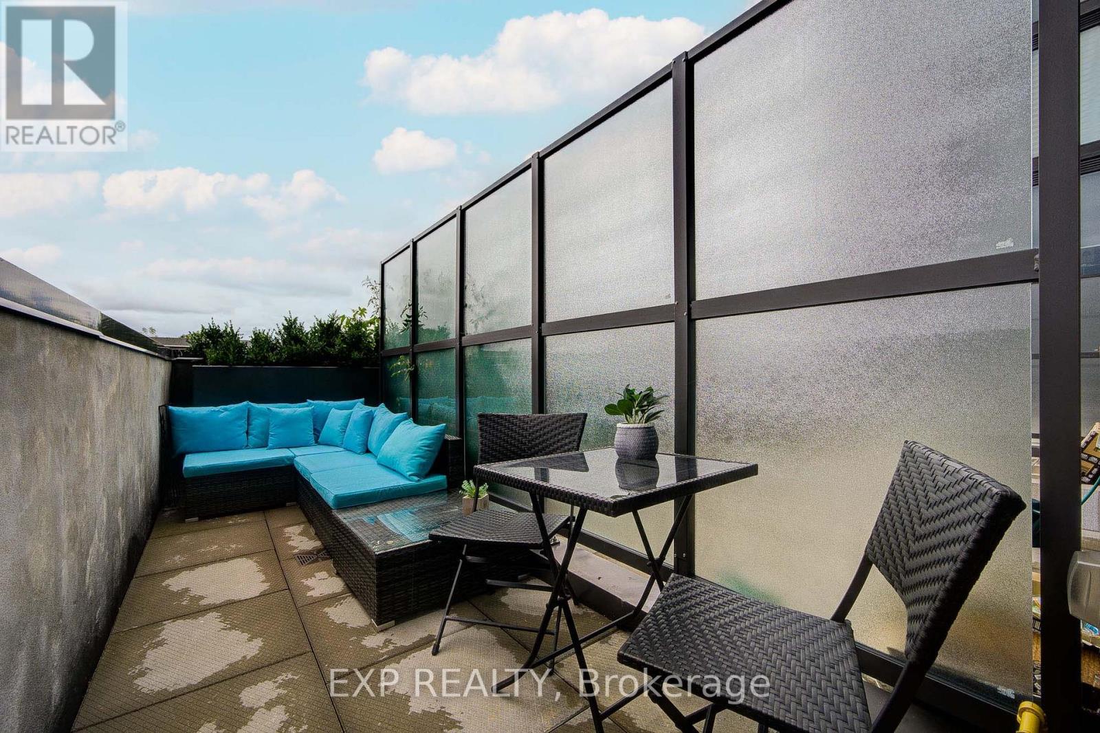 211 - 1285 Queen Street E, Toronto (greenwood-coxwell), Ontario