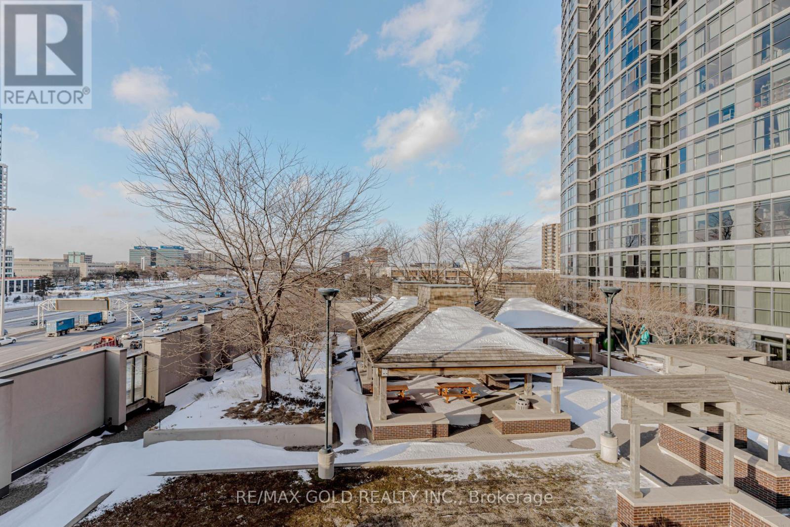 511 - 5 Valhalla Inn Road, Toronto (islington-city Centre West), Ontario