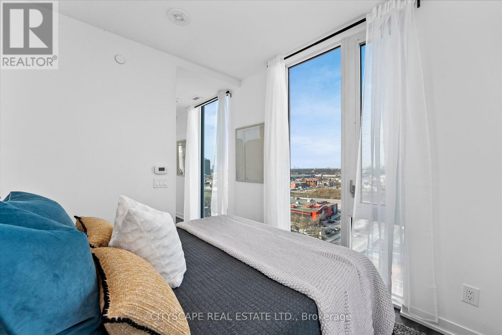 1104 - 1808 St. Clair Avenue W, Toronto (junction Area), Ontario