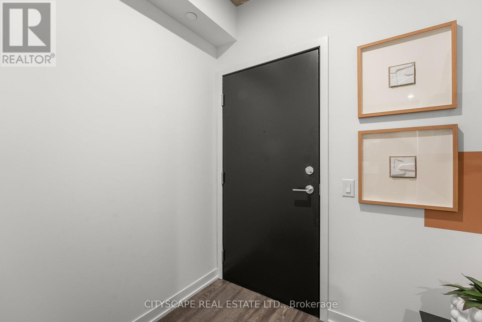 911 - 1808 St. Clair Avenue W, Toronto (weston-pellam Park), Ontario