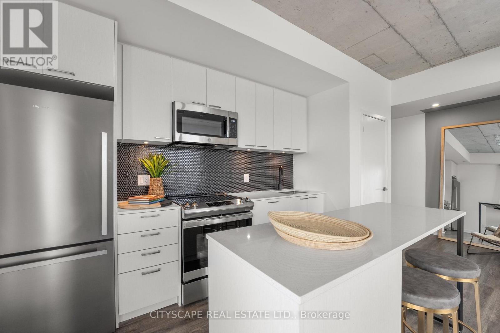 911 - 1808 St. Clair Avenue W, Toronto (weston-pellam Park), Ontario