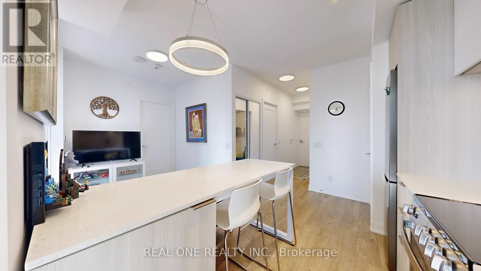 808 - 70 Annie Craig Drive, Toronto (mimico), Ontario